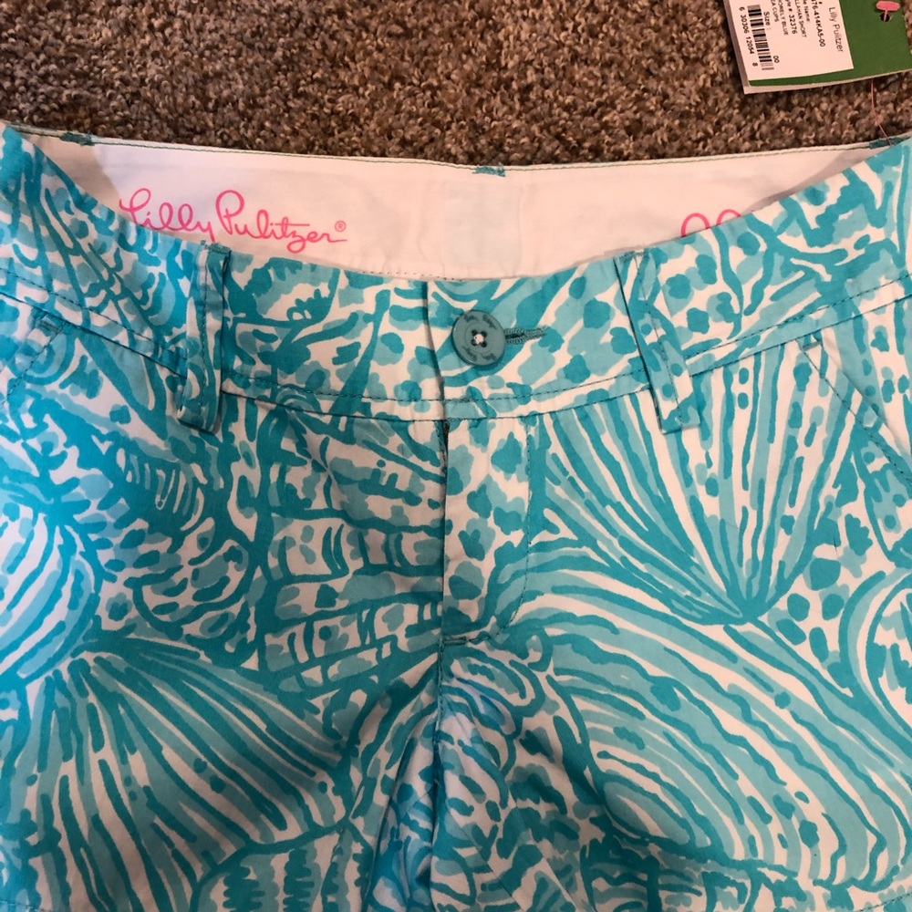 Lilly Pulitzer Callahan Shorts - Picture 3 of 4